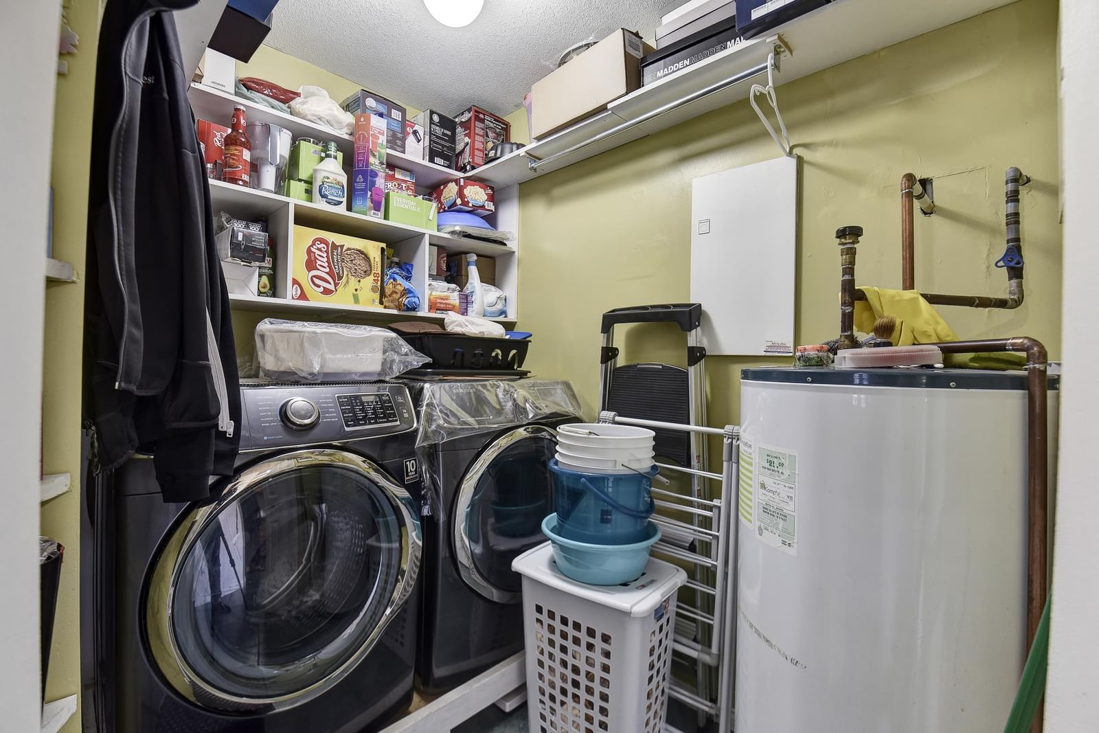 Listing Image 12
