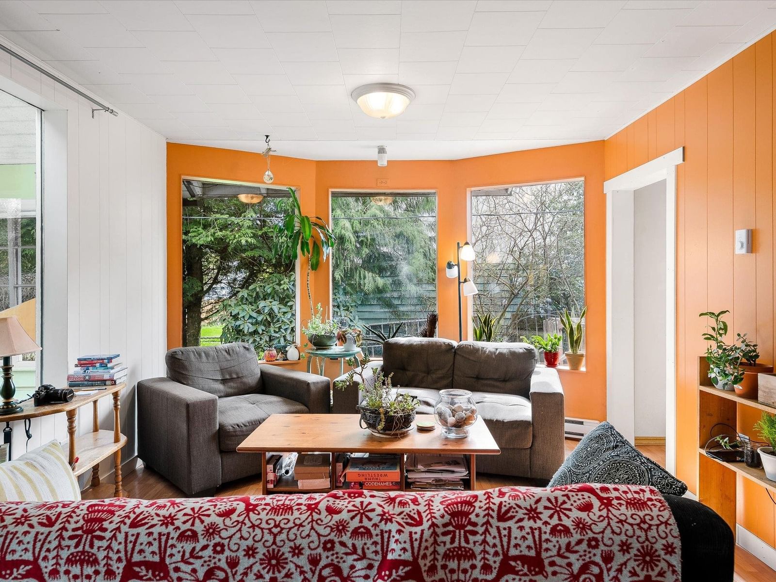Listing Image 12