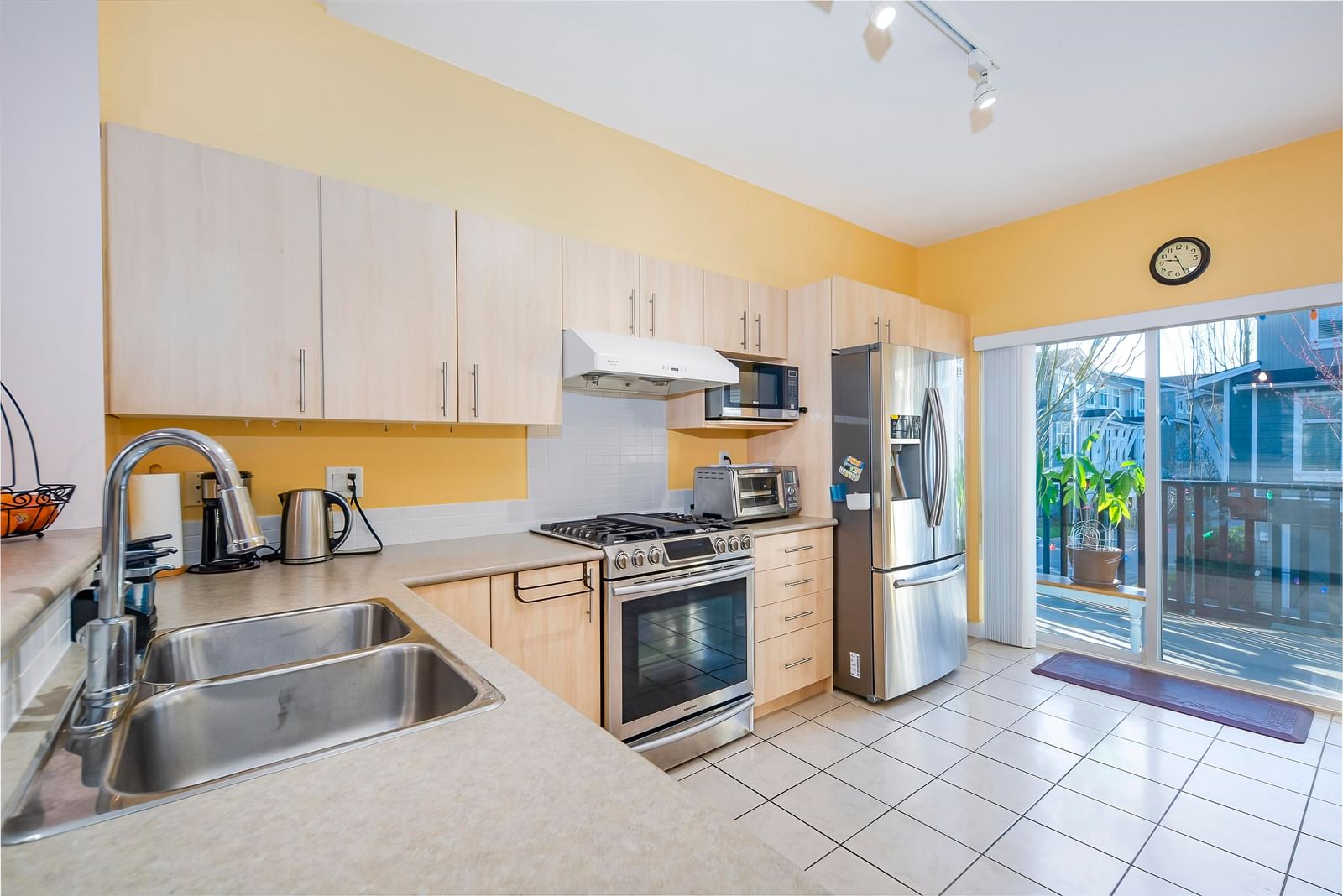 Listing Image 13