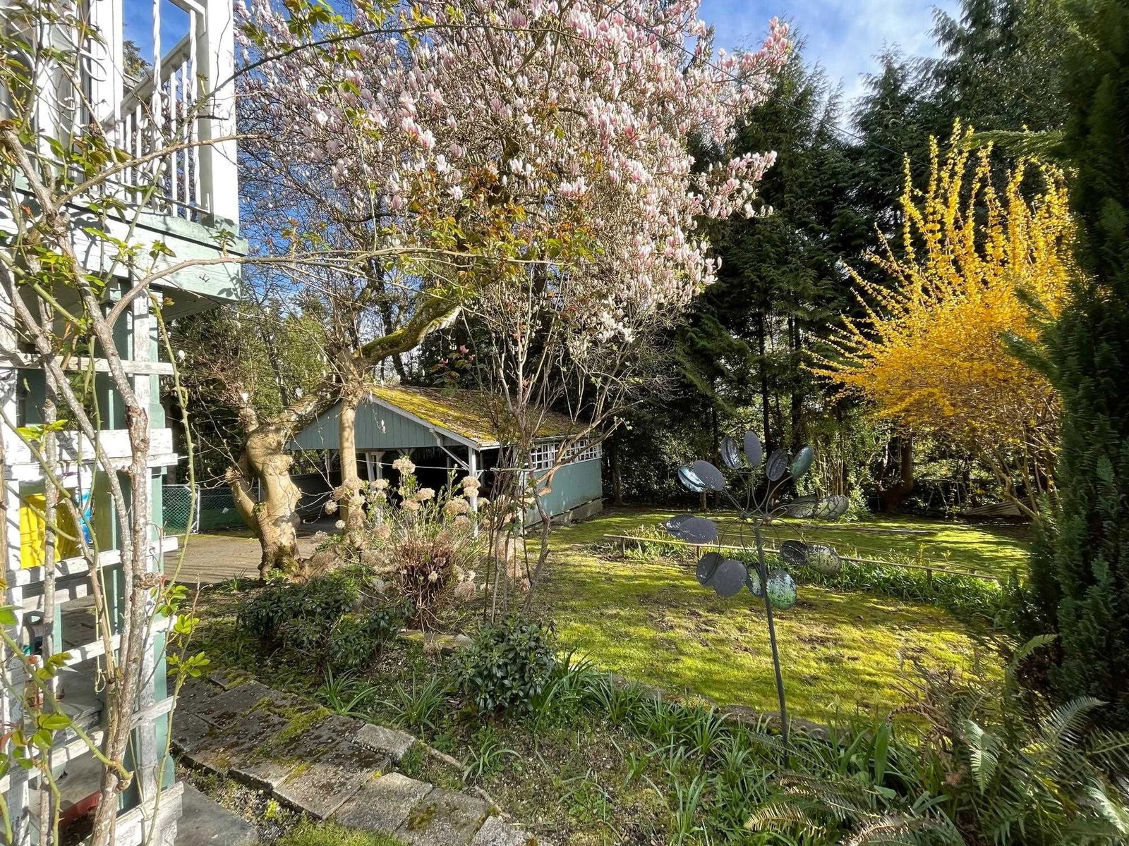 Listing Image 10