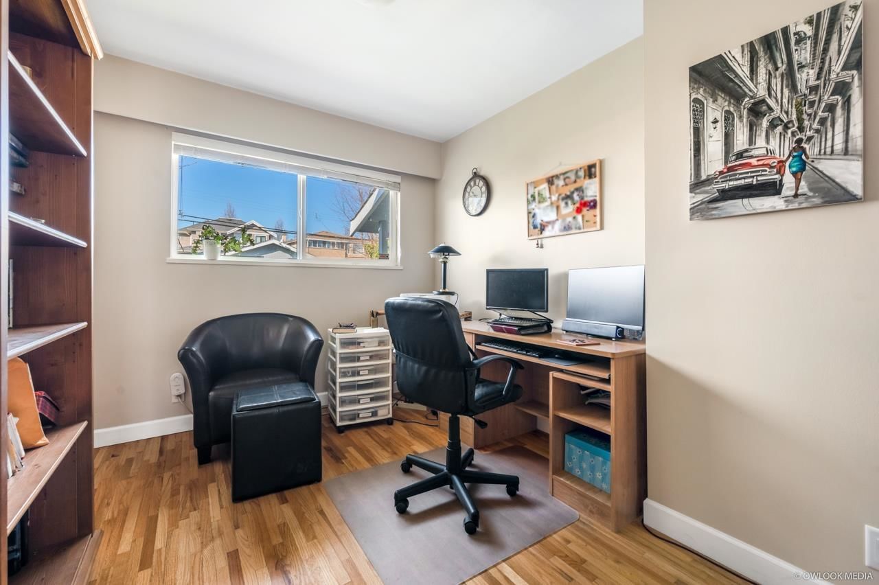 Listing Image 12