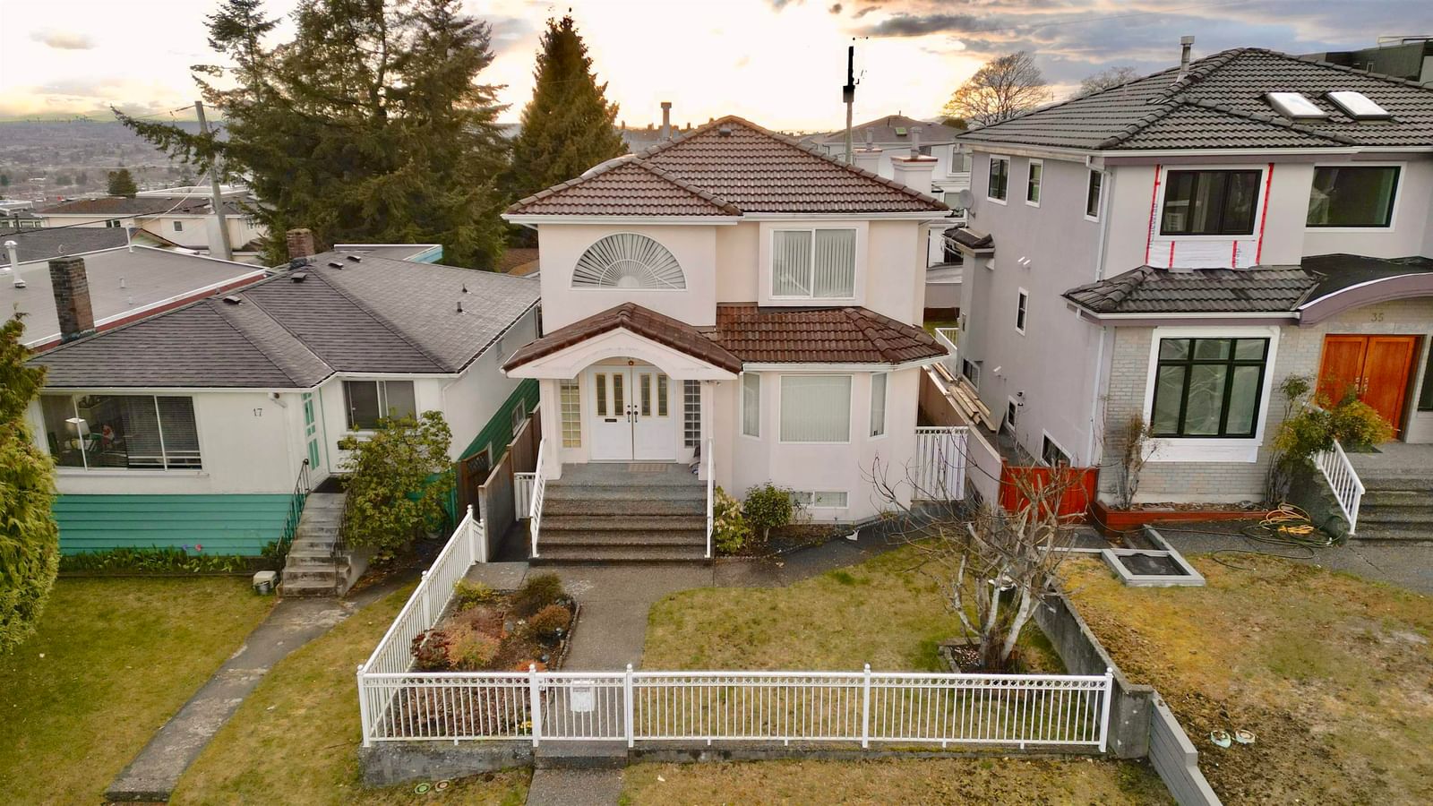 Listing Image 19