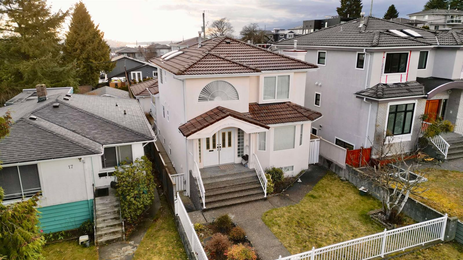 Listing Image 20