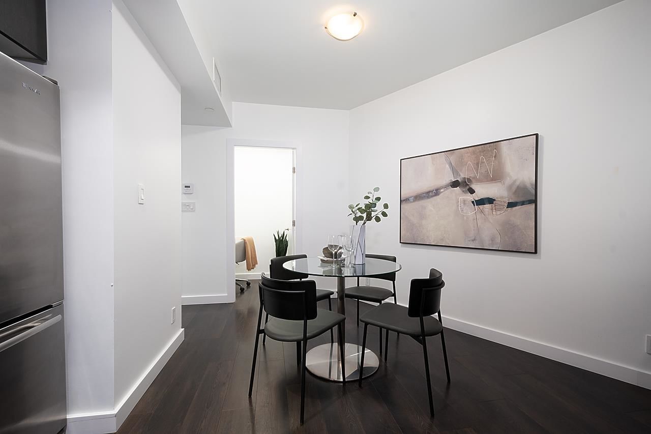 Listing Image 10