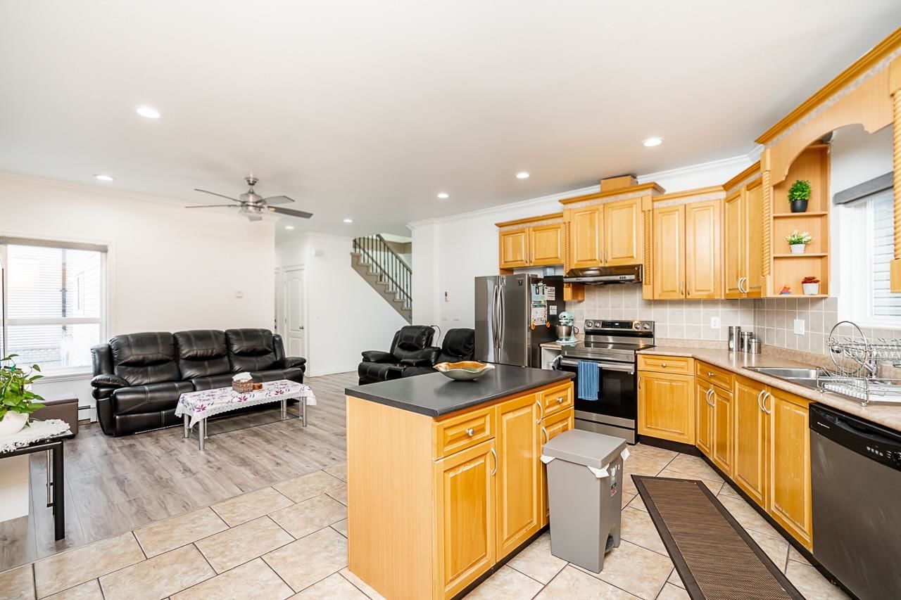 Listing Image 14