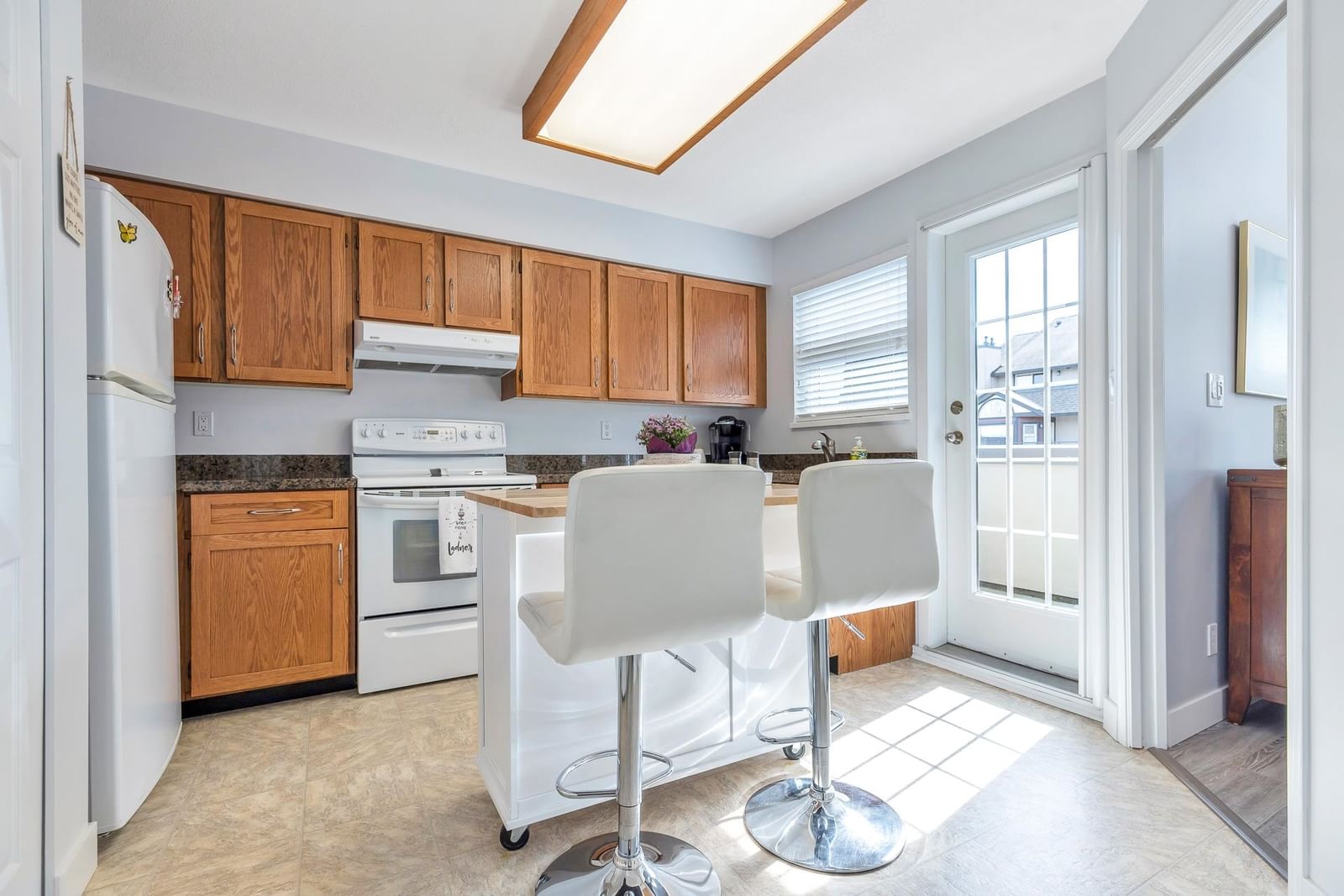 Listing Image 16