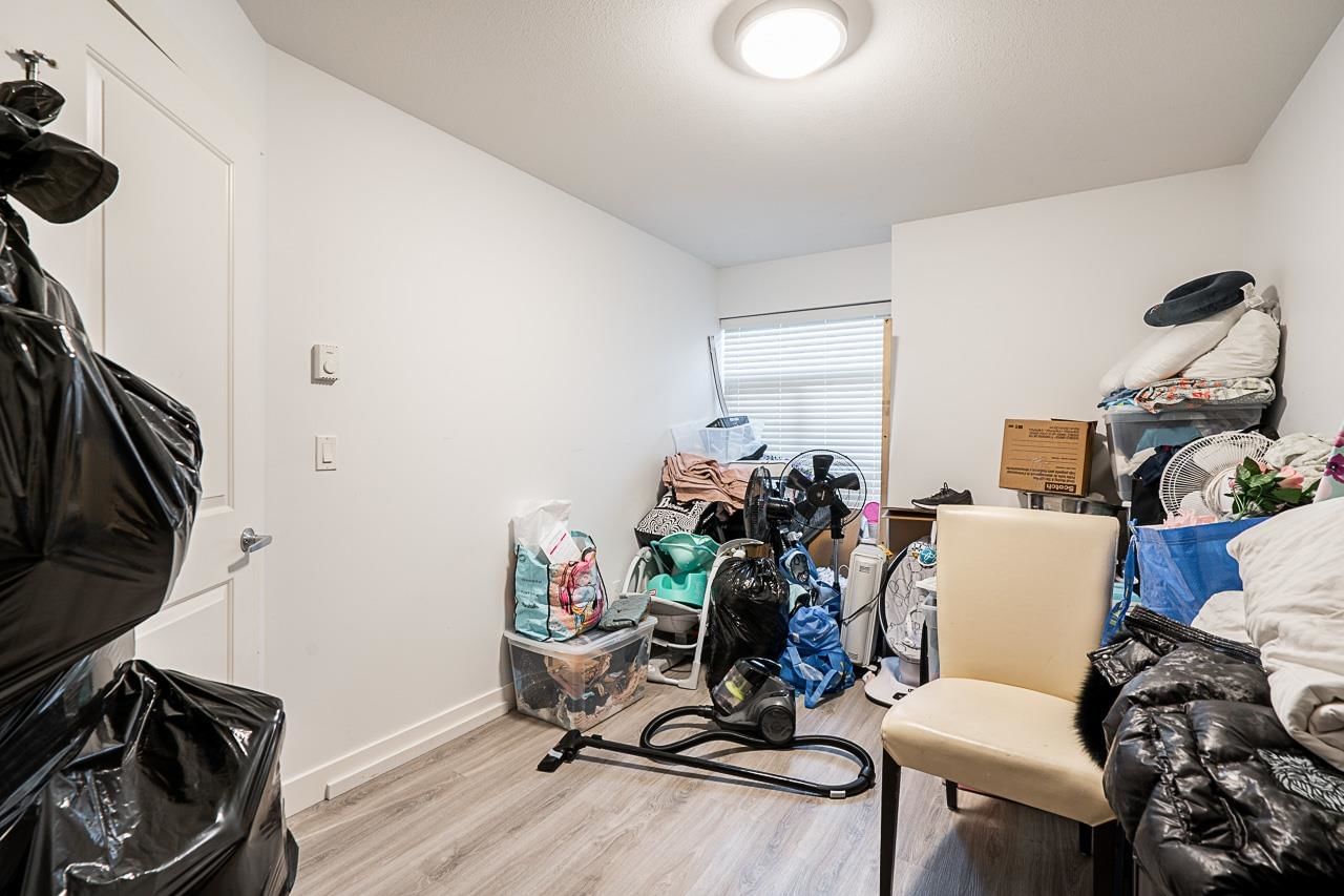 Listing Image 27