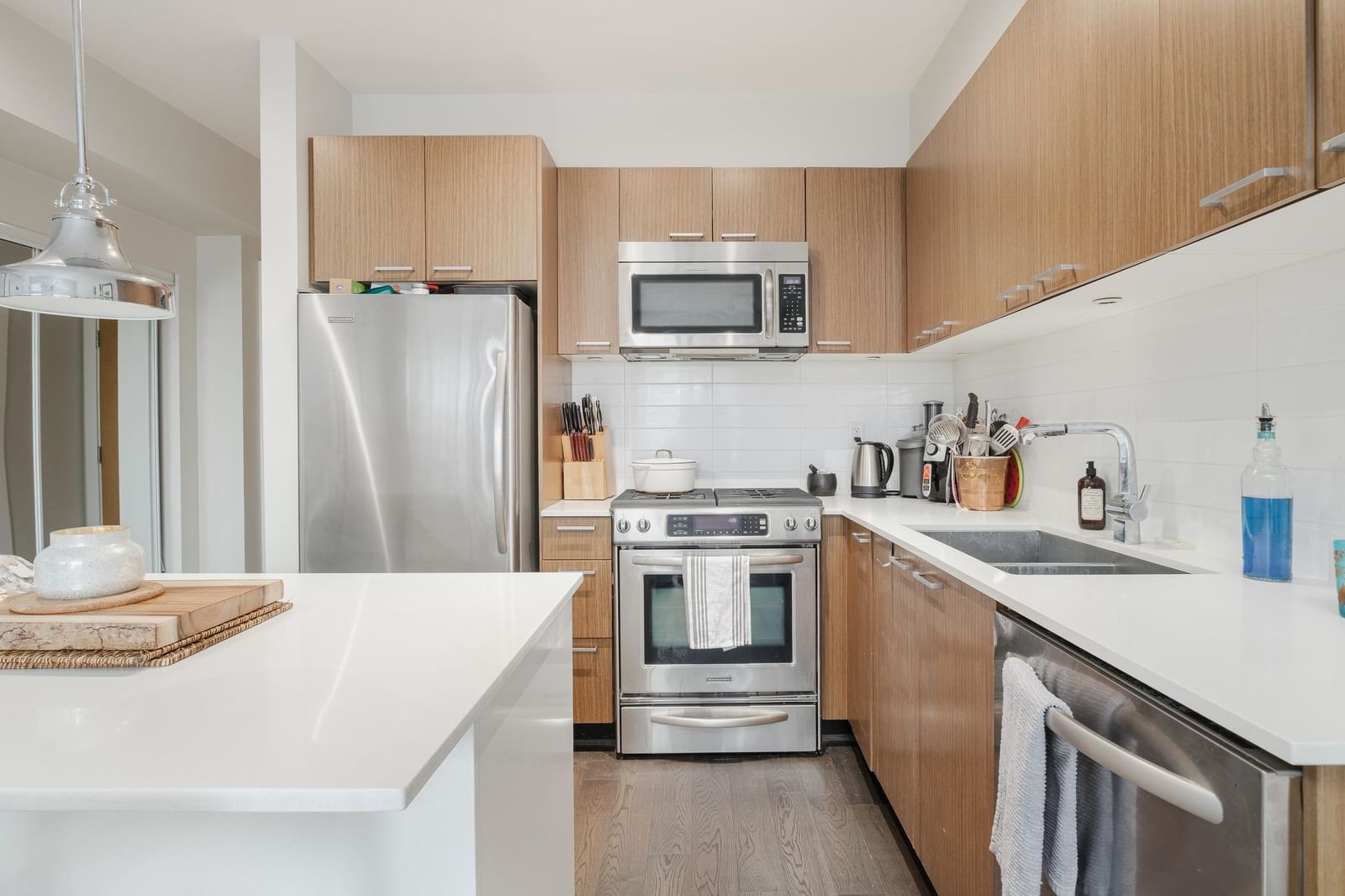 Listing Image 15