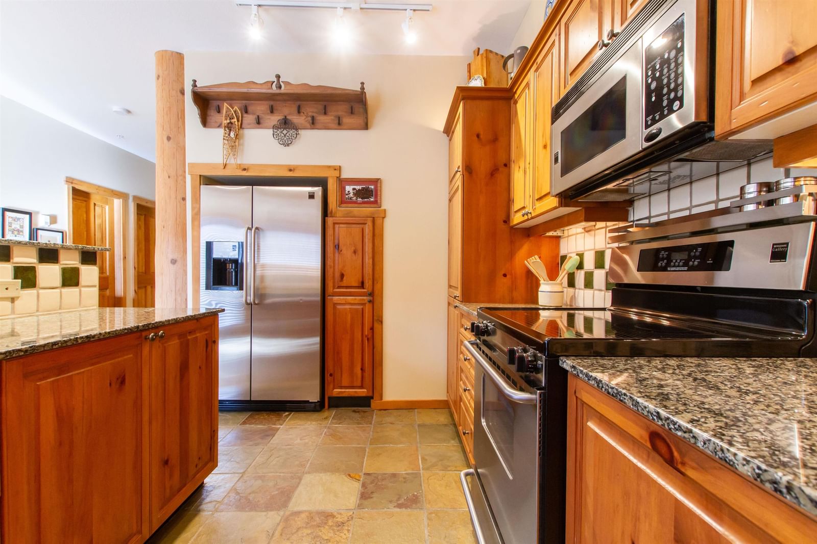 Listing Image 14