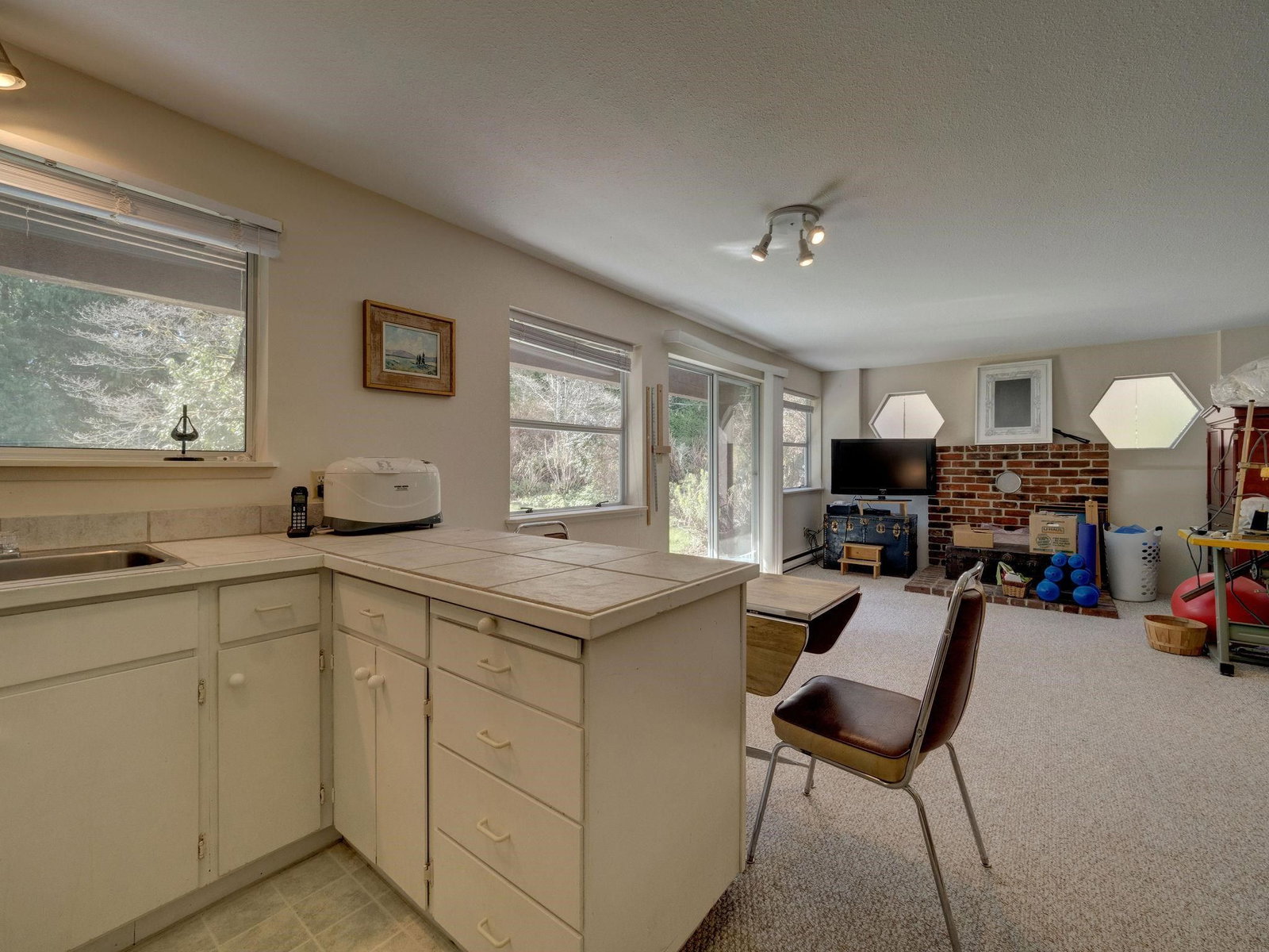 Listing Image 18