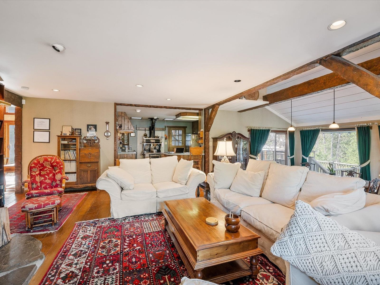 Listing Image 8