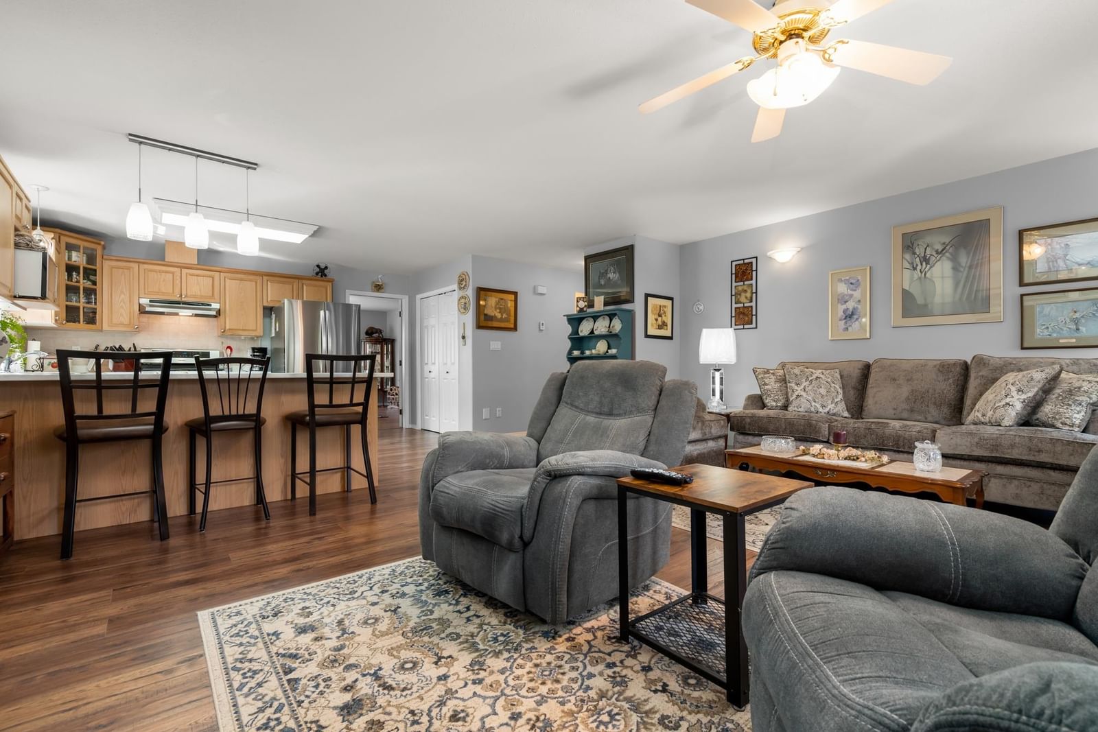 Listing Image 13