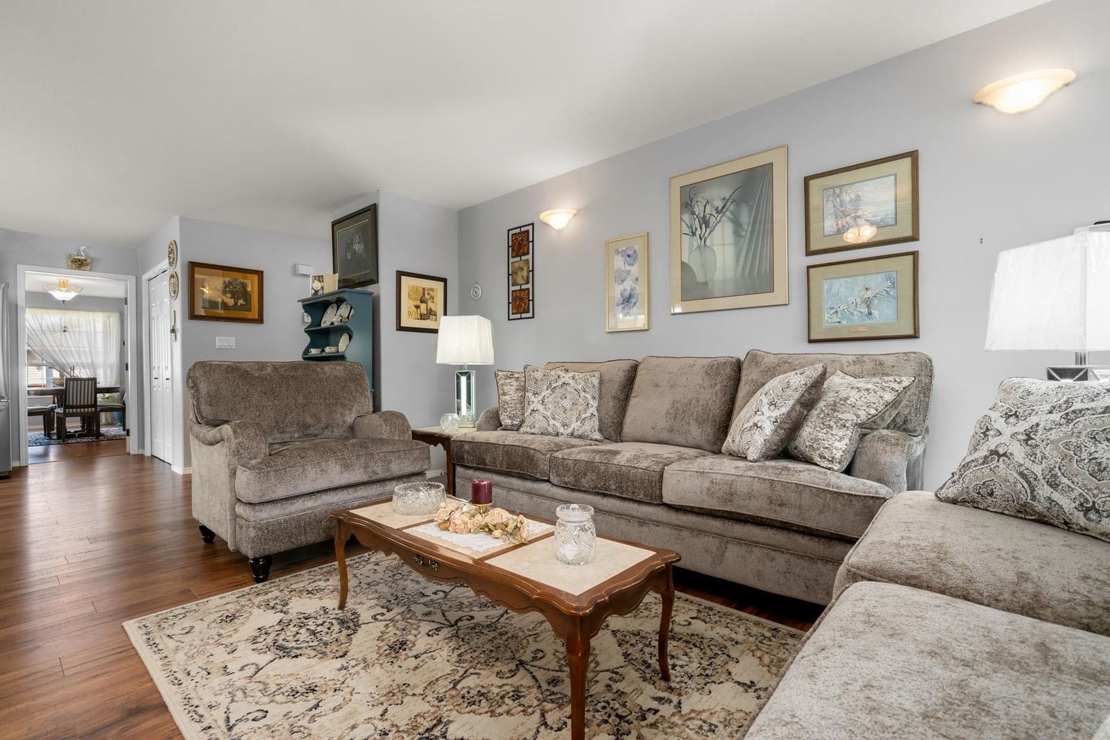 Listing Image 15