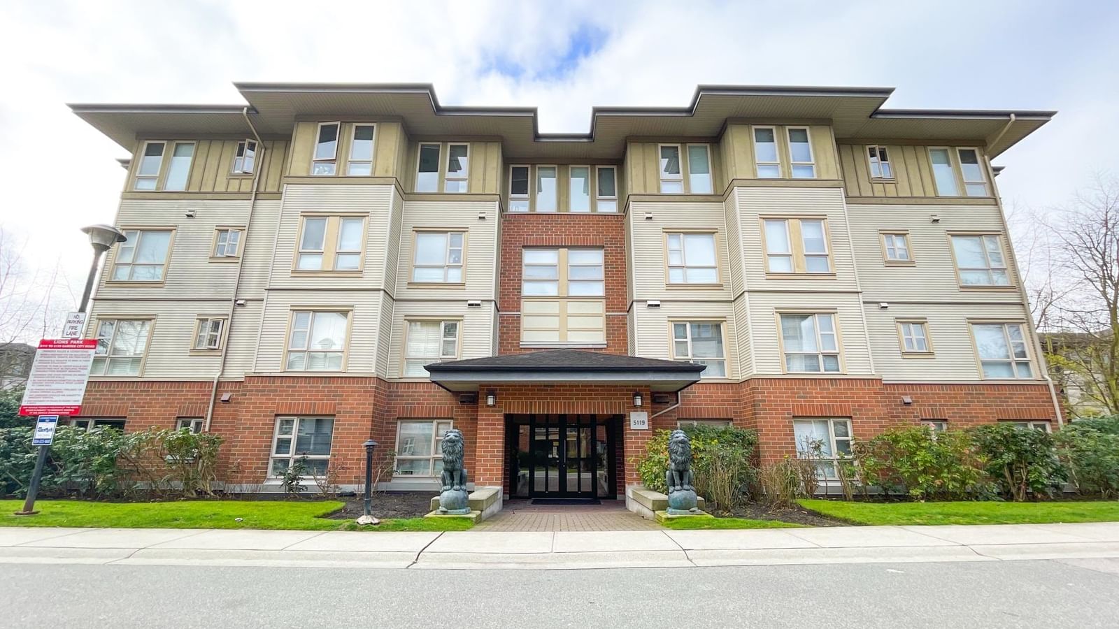 Listing Image 1
