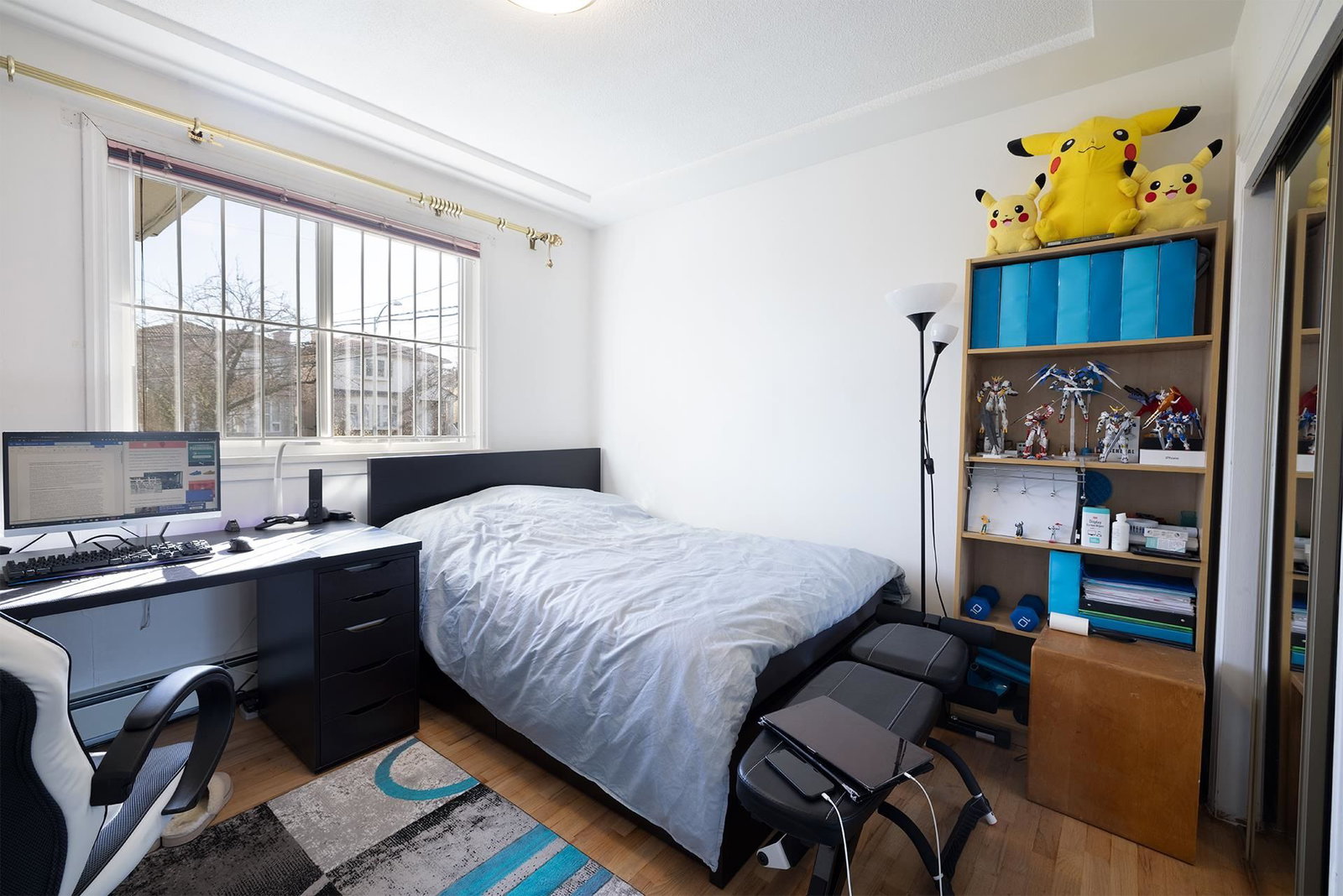 Listing Image 11