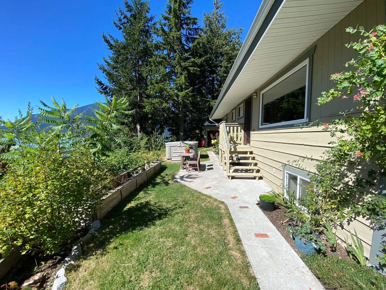 Listing Image 18