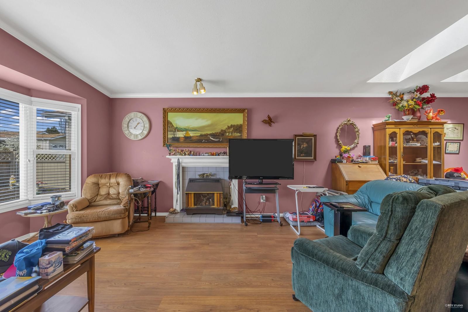 Listing Image 8