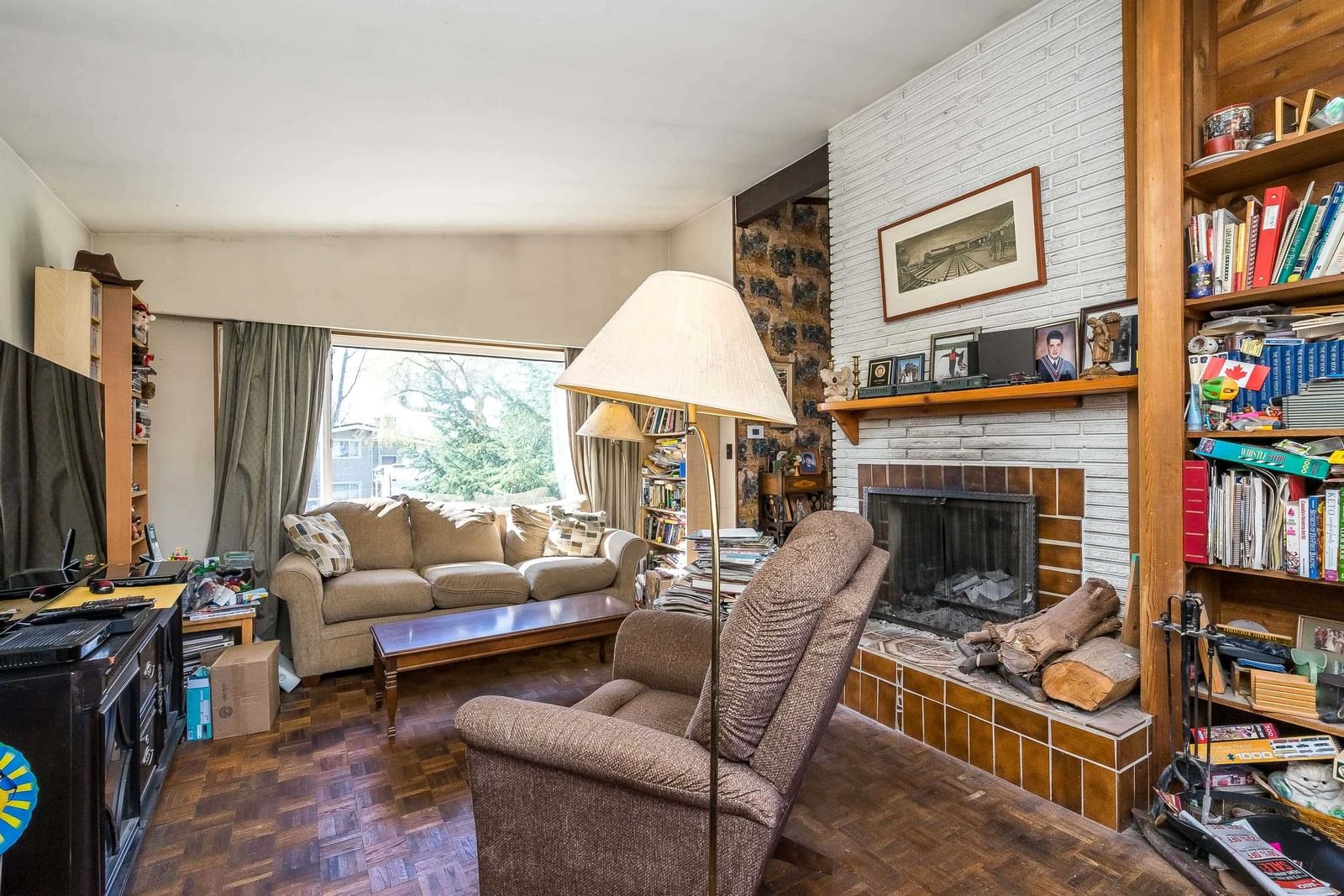 Listing Image 16