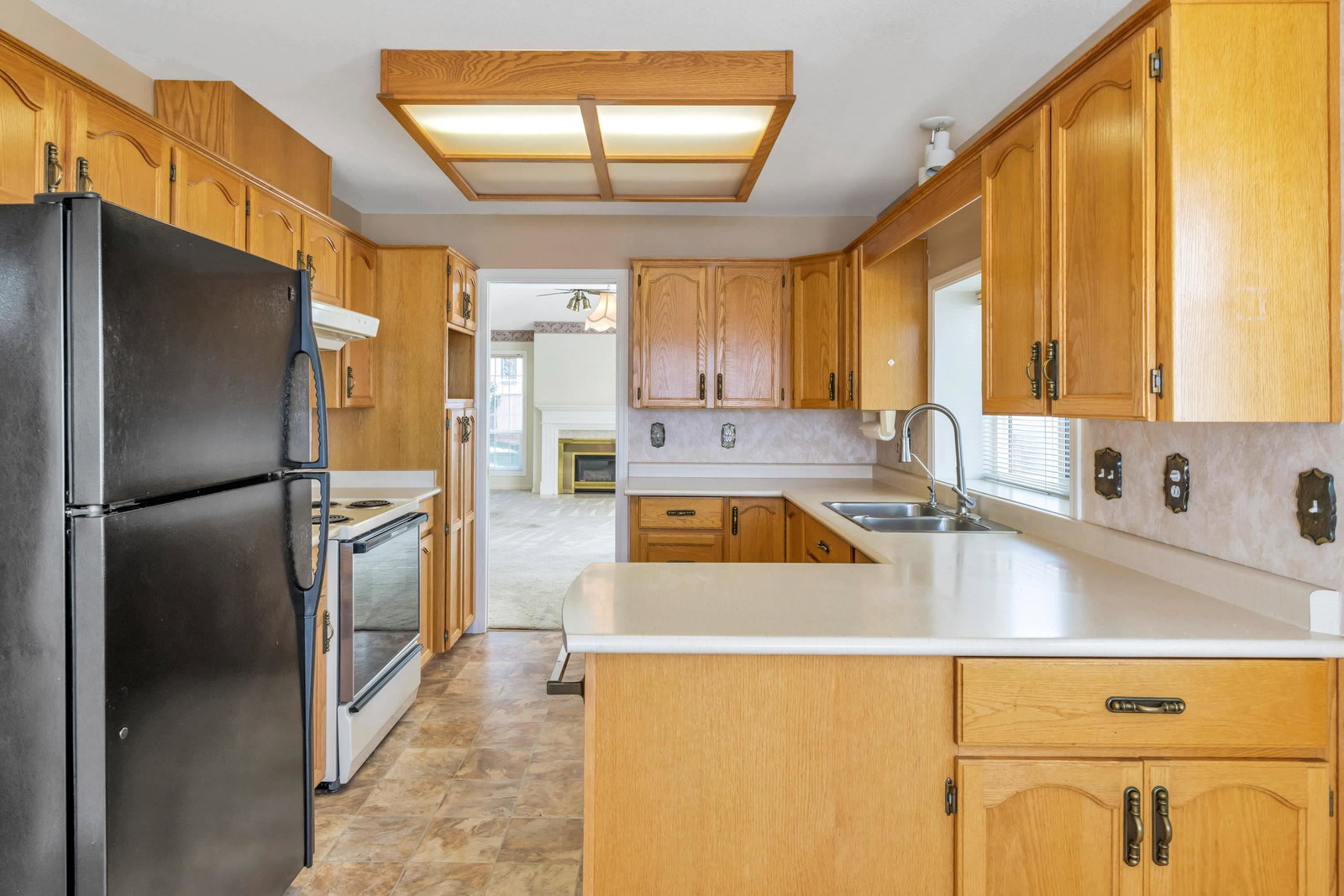 Listing Image 9