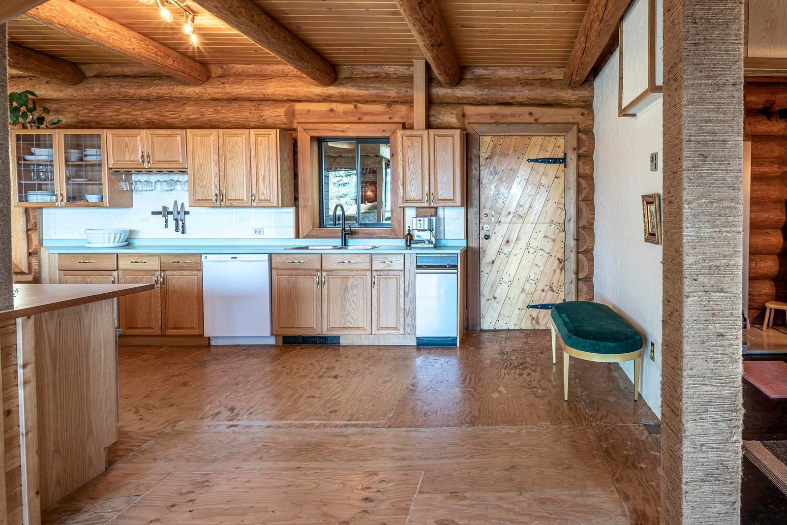 Listing Image 16