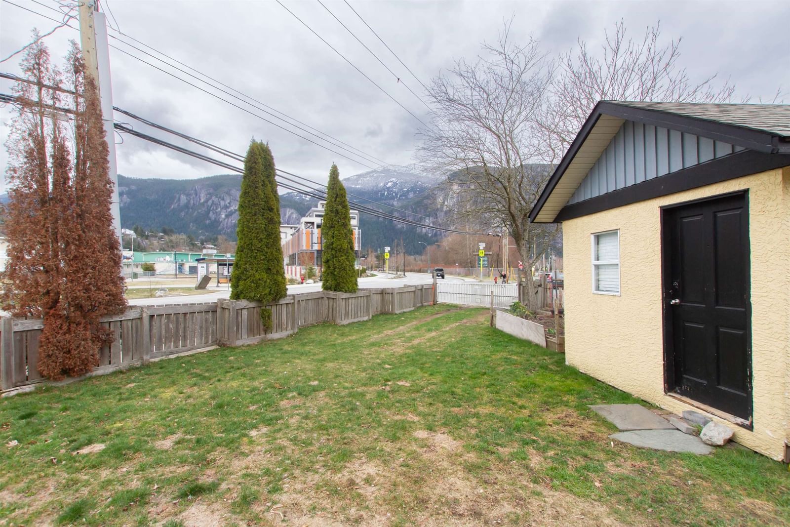 Listing Image 13