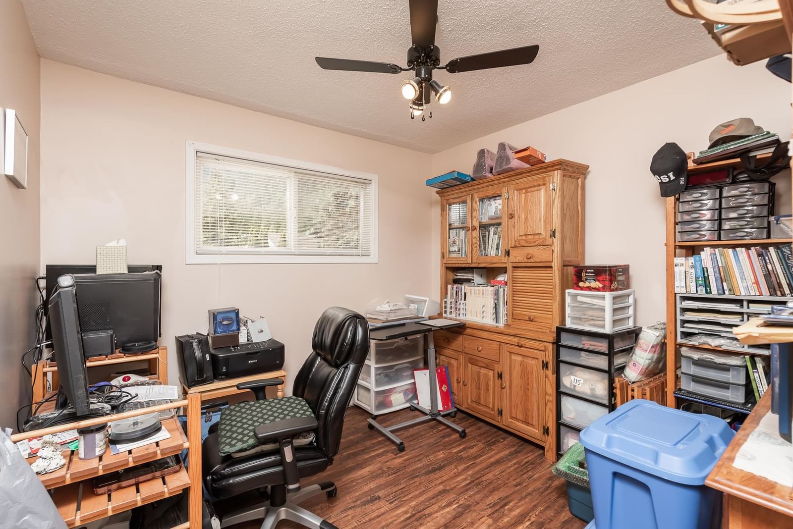 Listing Image 14