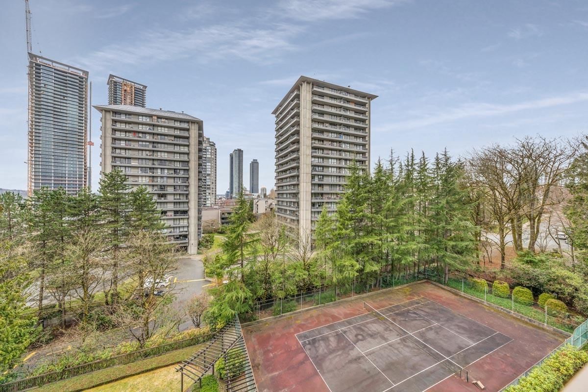 Listing Image 11