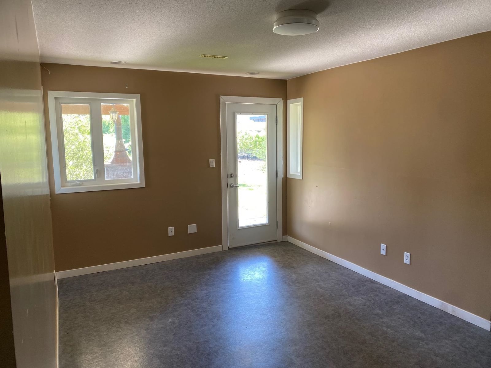 Listing Image 34