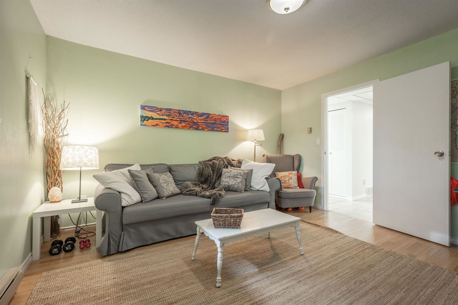 Listing Image 21