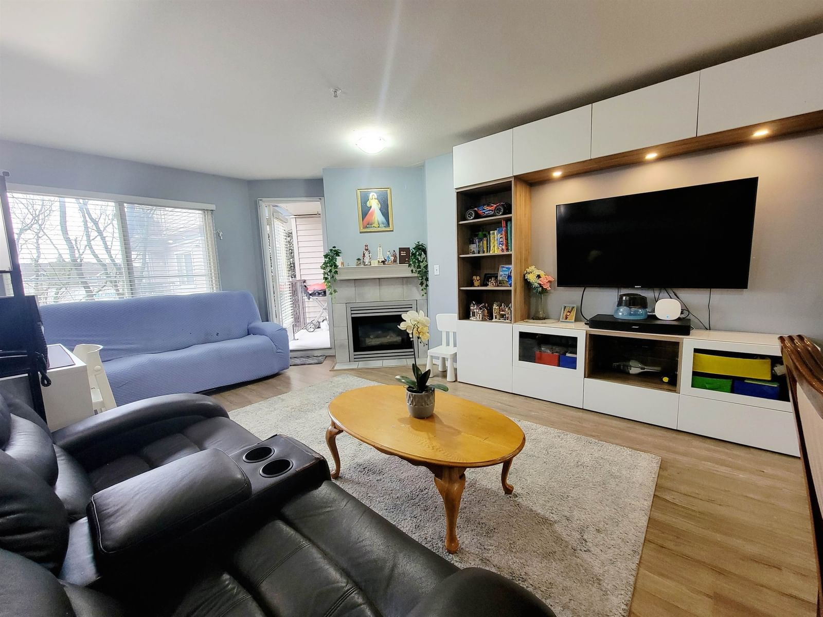 Listing Image 14