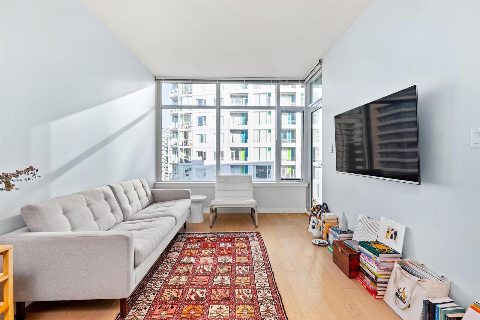 Listing Image 5
