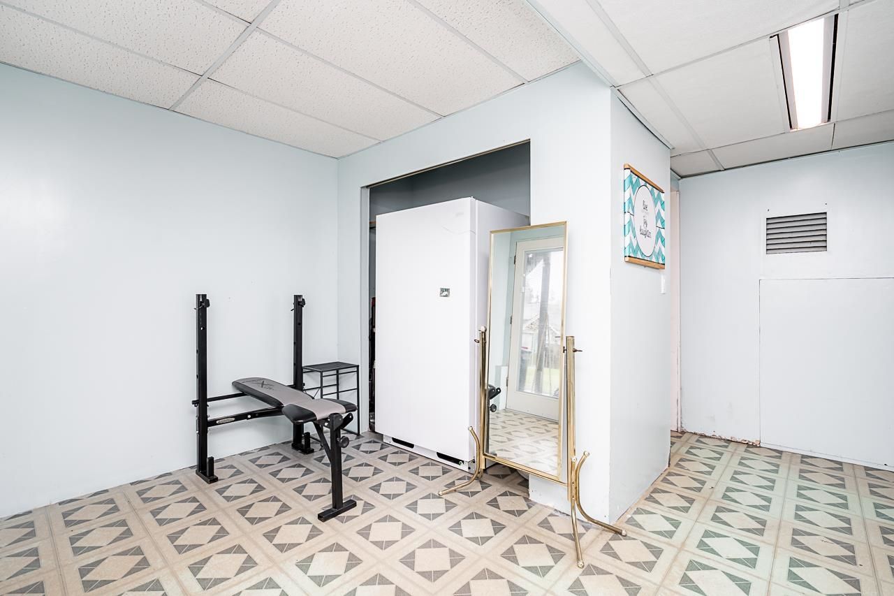 Listing Image 27