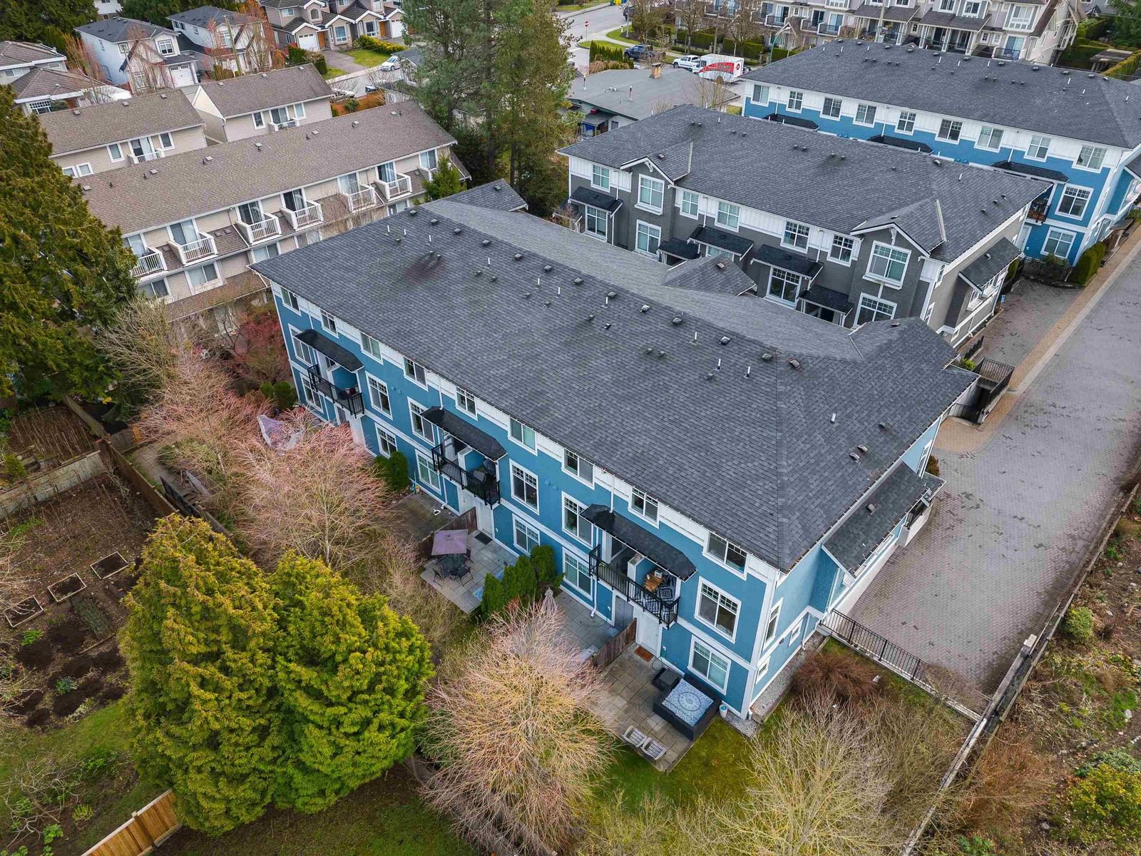 Listing Image 16