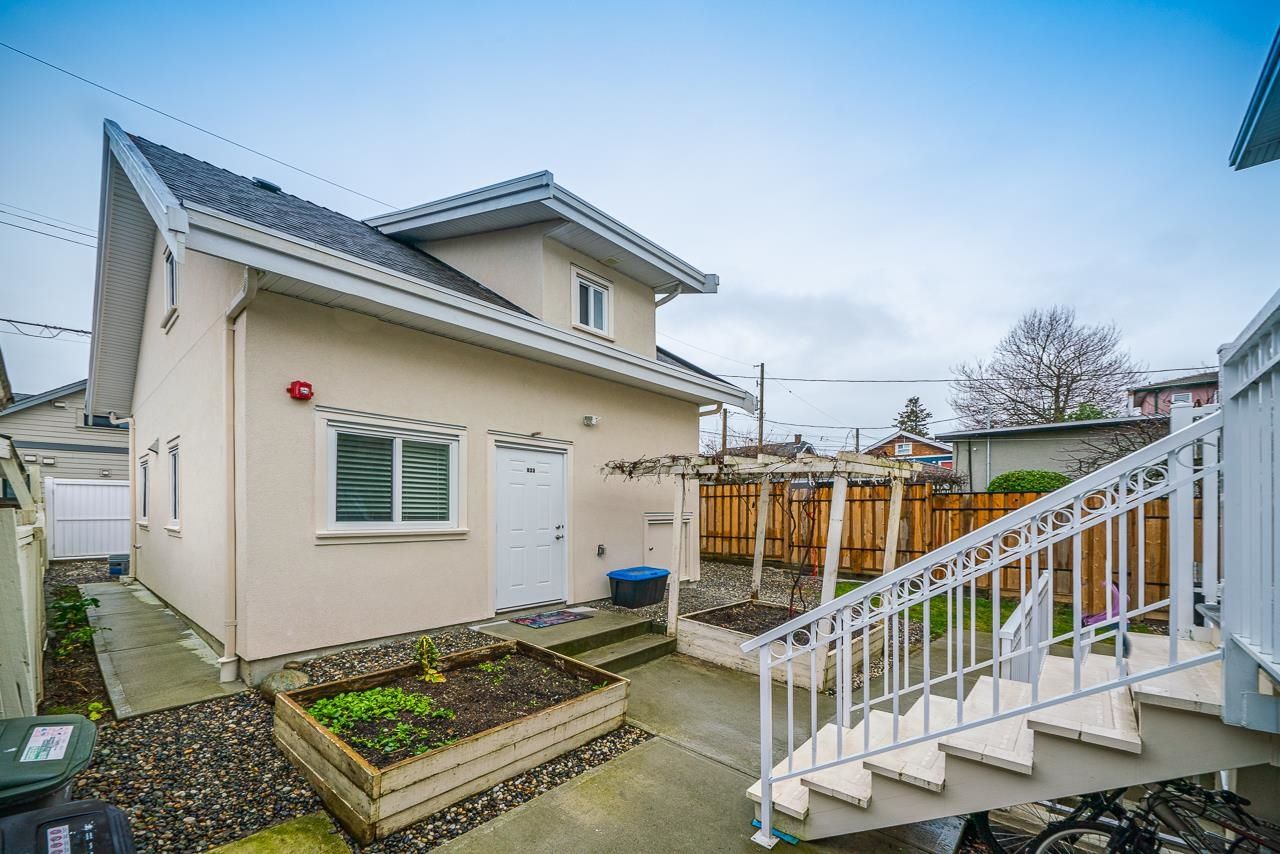 Listing Image 13