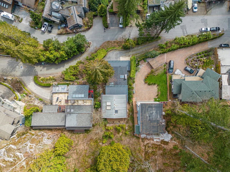 2873 Panorama Drive, North Vancouver, V7G 1V7 | Image 2