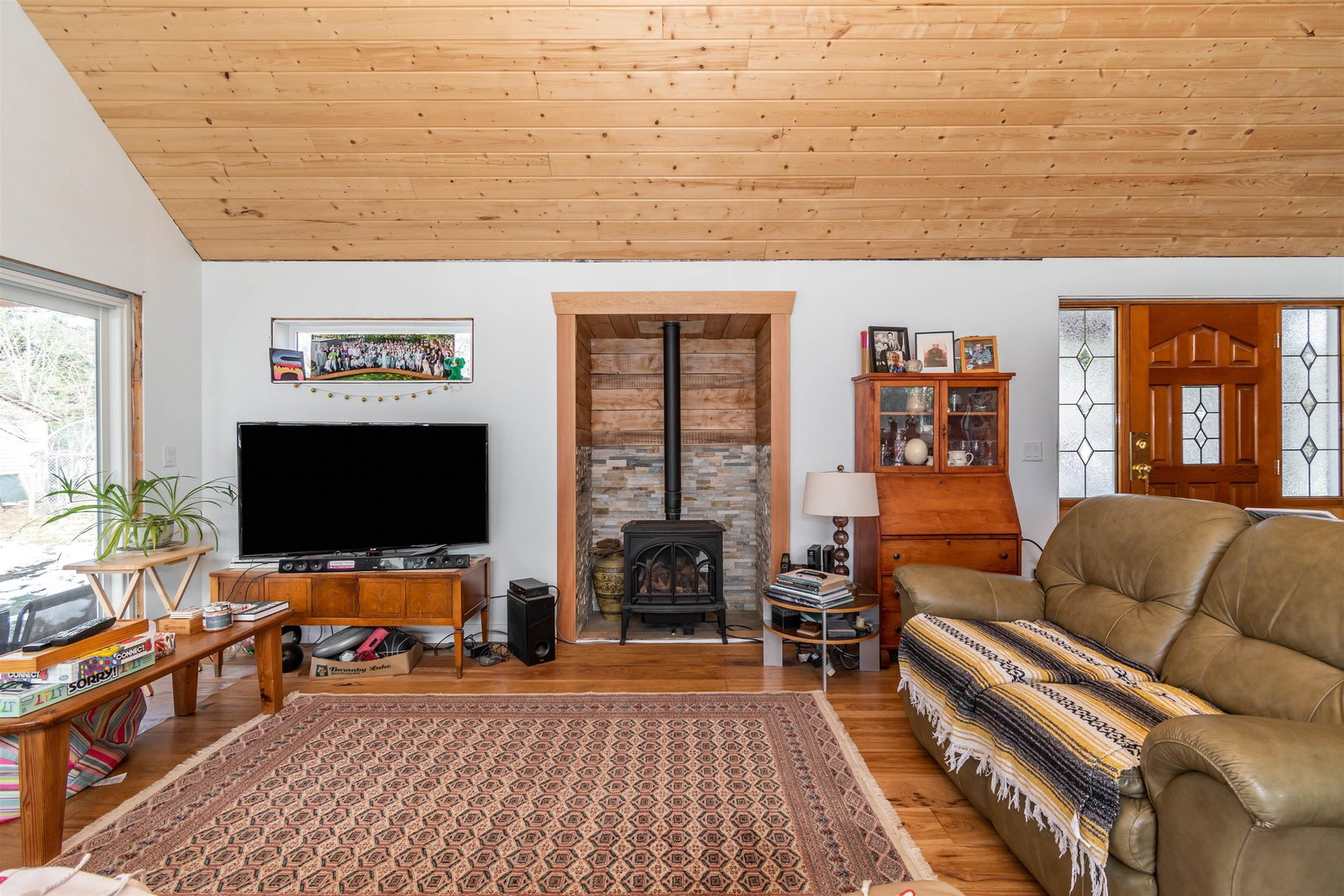 Listing Image 19
