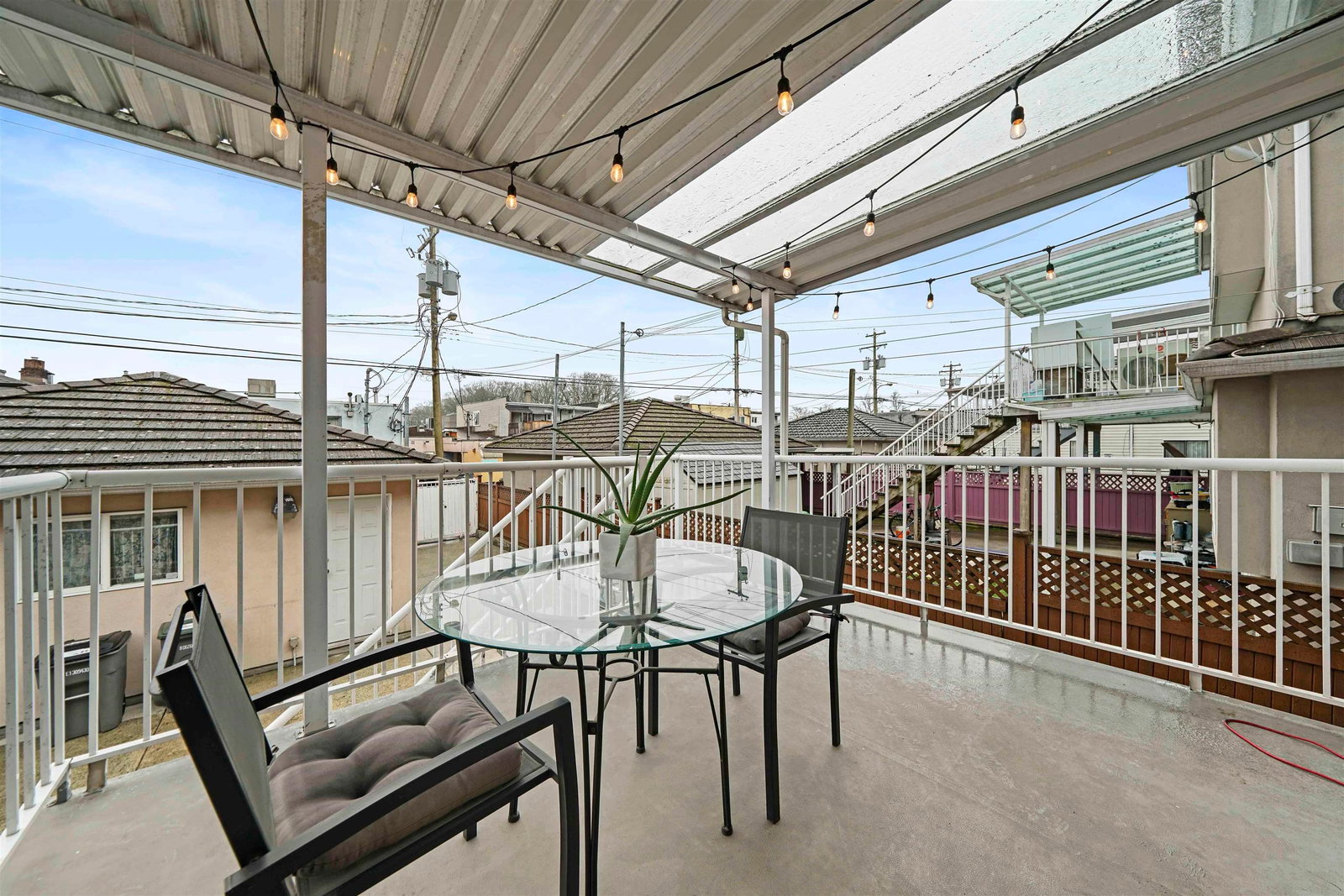 Listing Image 11