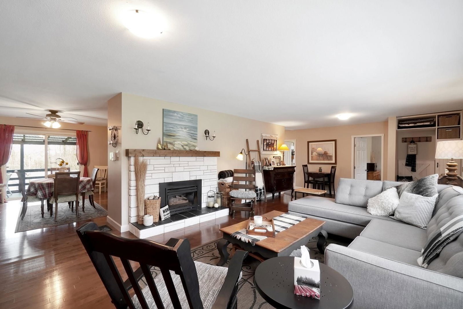 Listing Image 15