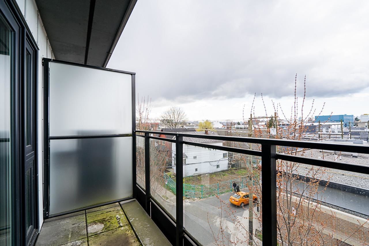Listing Image 20