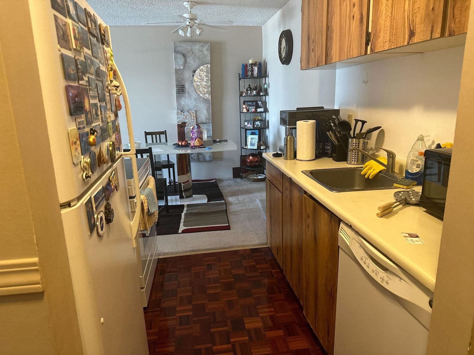 Listing Image 7