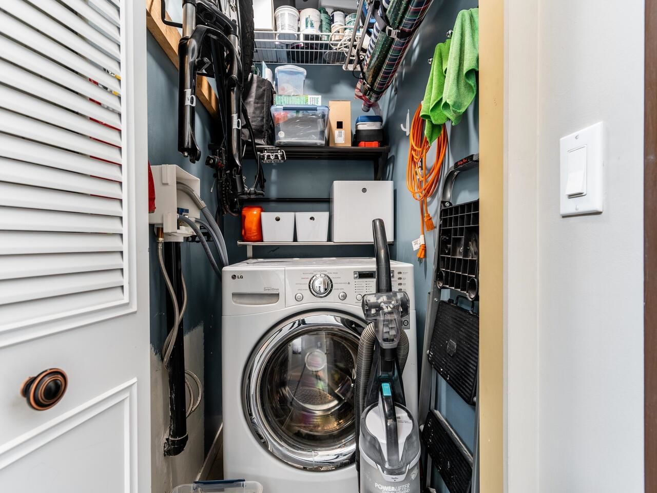 Listing Image 17