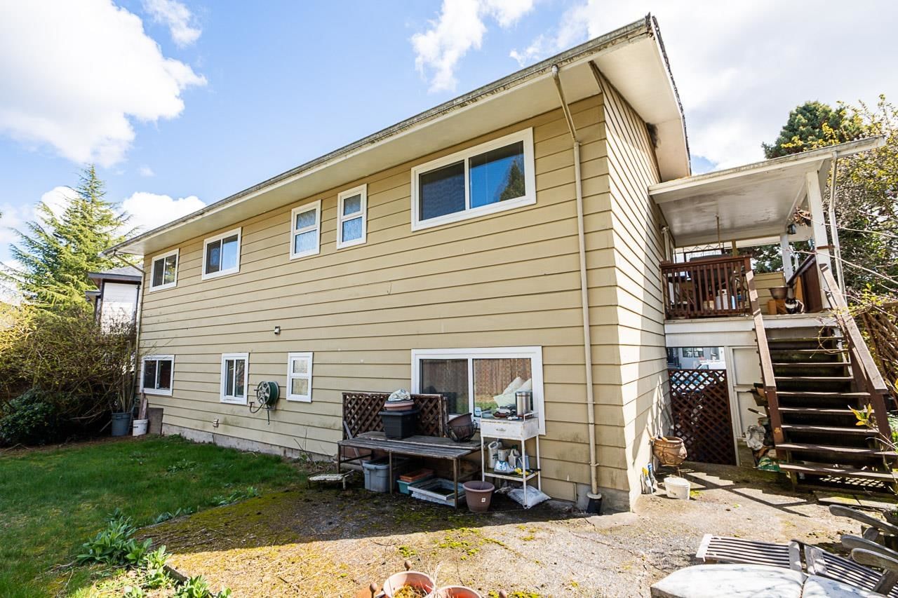 Listing Image 16