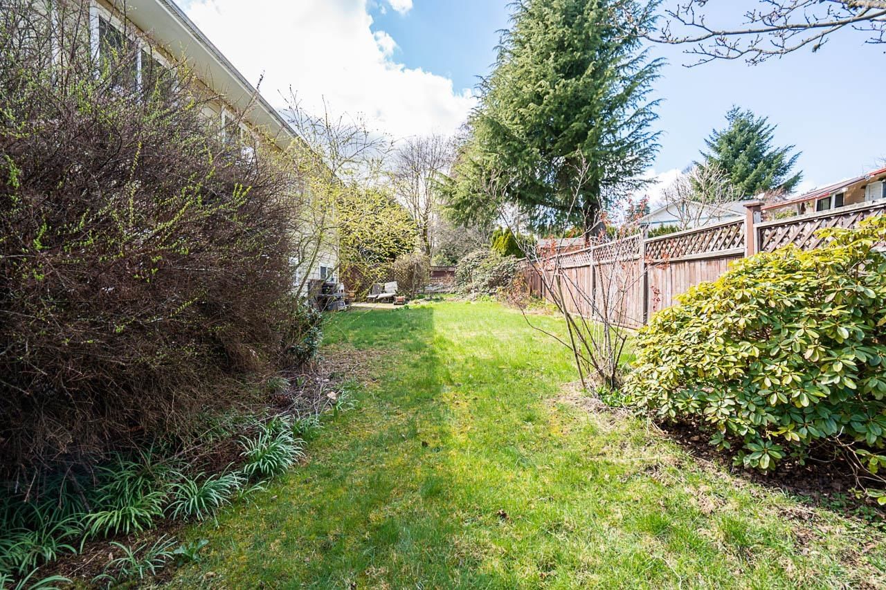 Listing Image 17