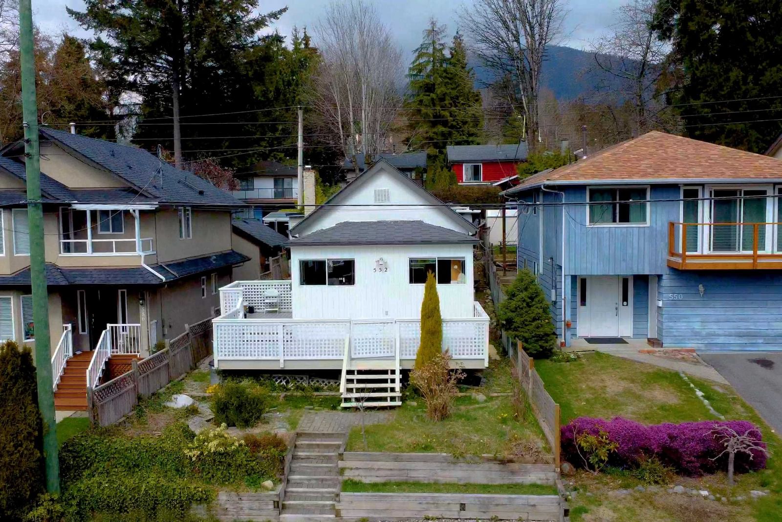 Listing Image 12