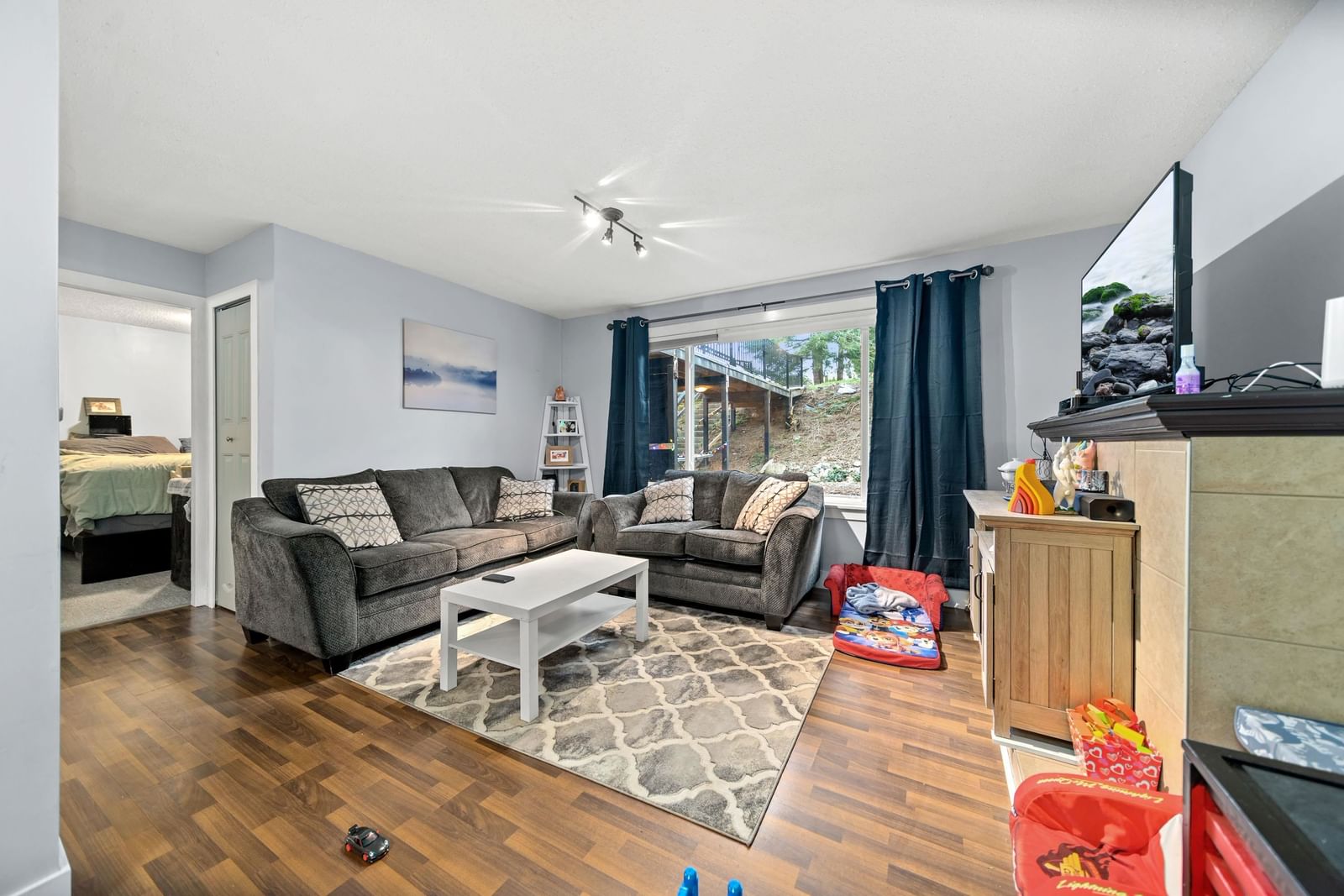 Listing Image 20