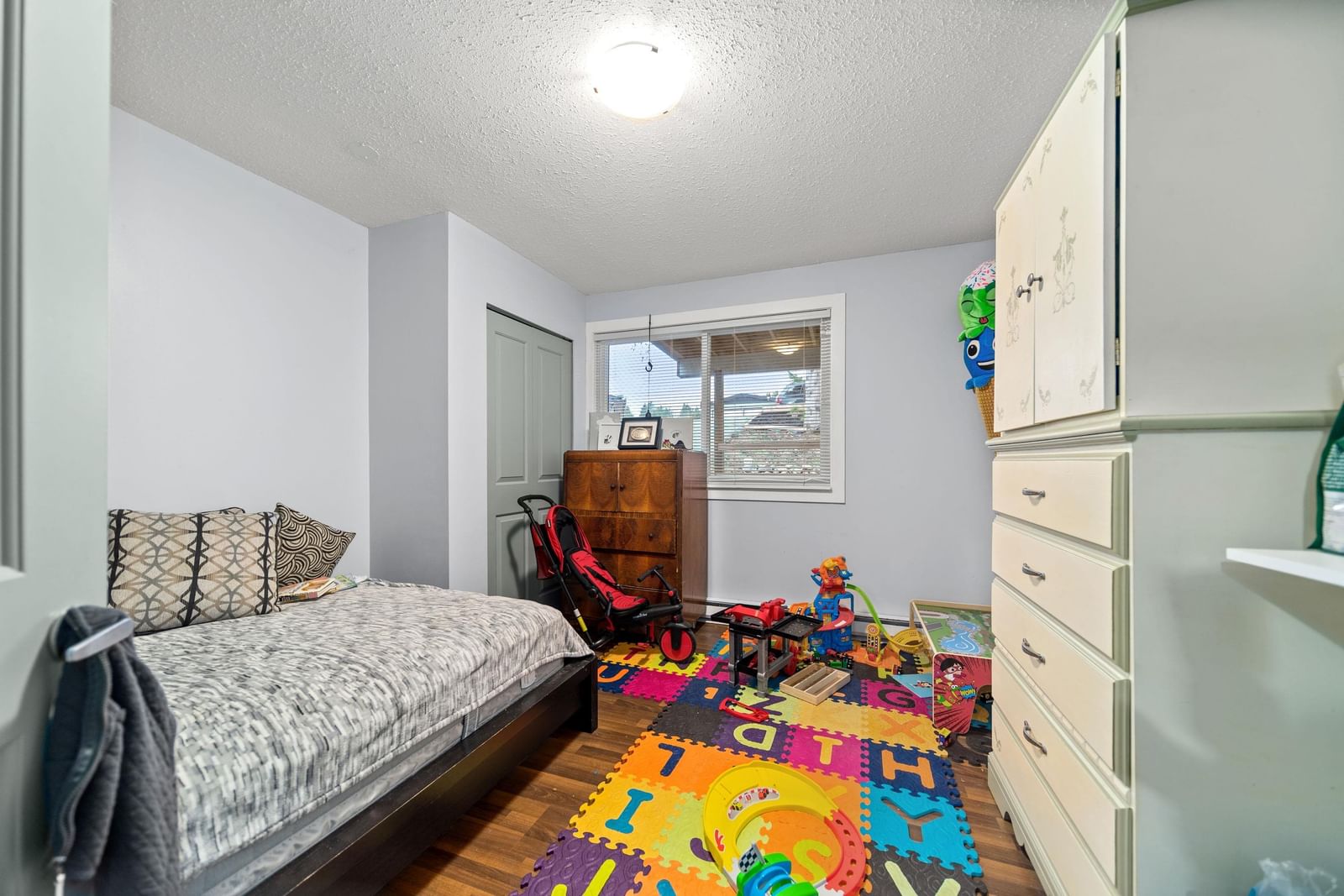 Listing Image 25