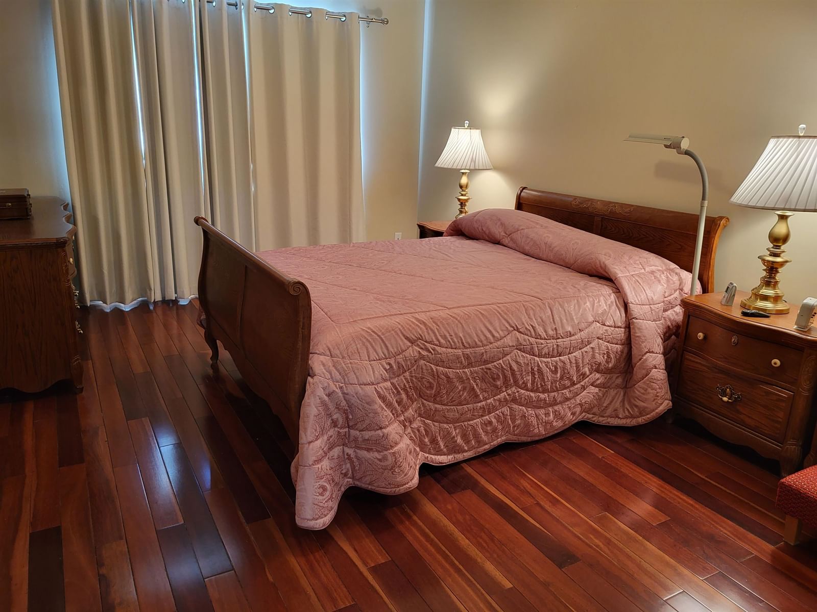 Listing Image 10