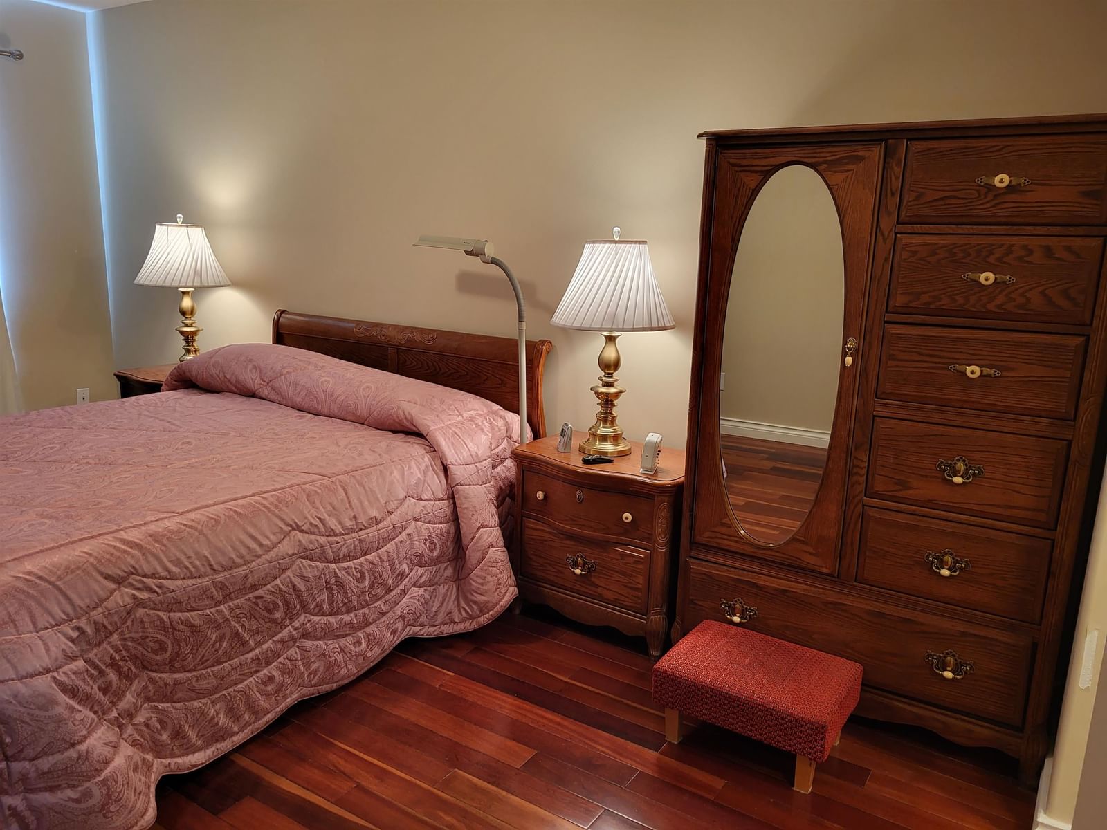 Listing Image 11
