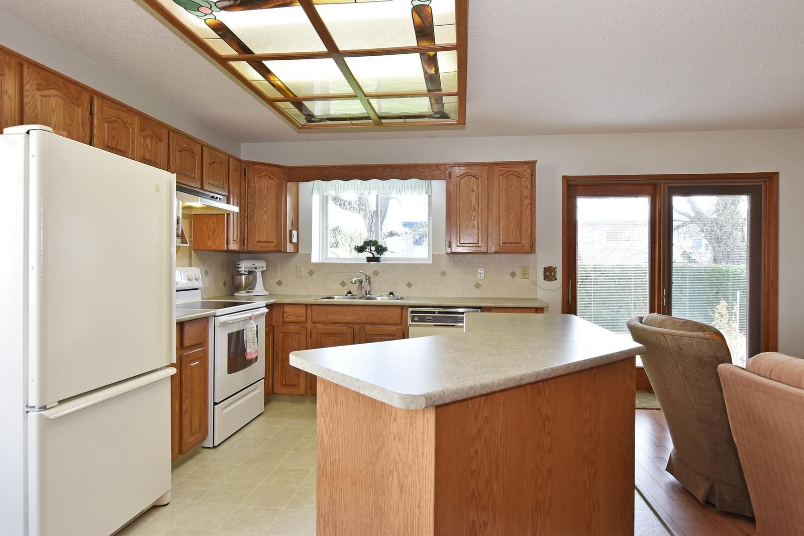 Listing Image 9