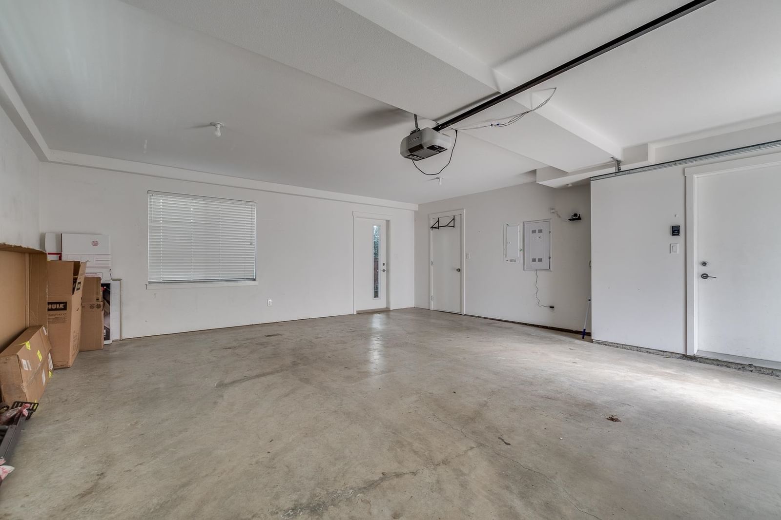 Listing Image 30